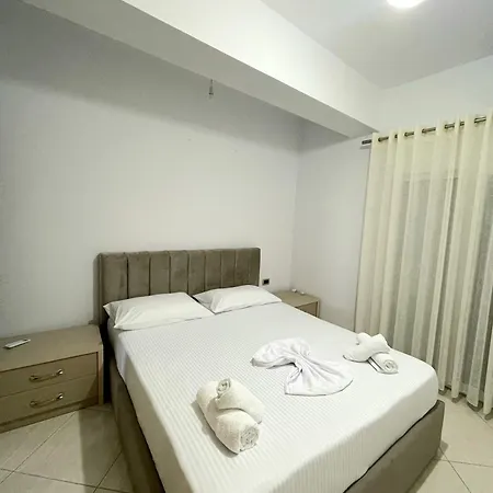 Fjorald Apartment *