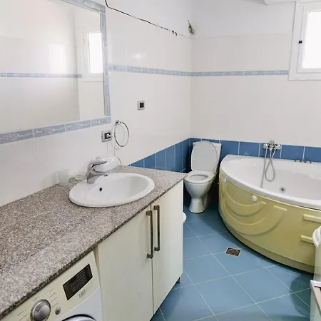 Fjorald Διαμέρισμα *